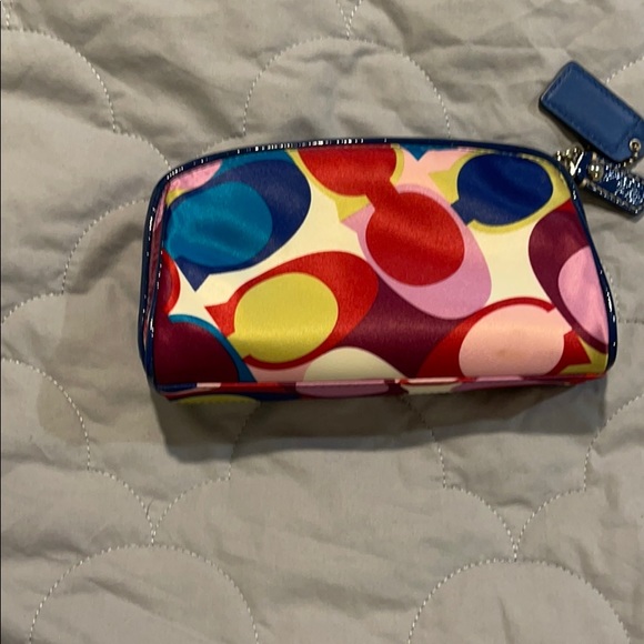 Make-up bag - Picture 2 of 6